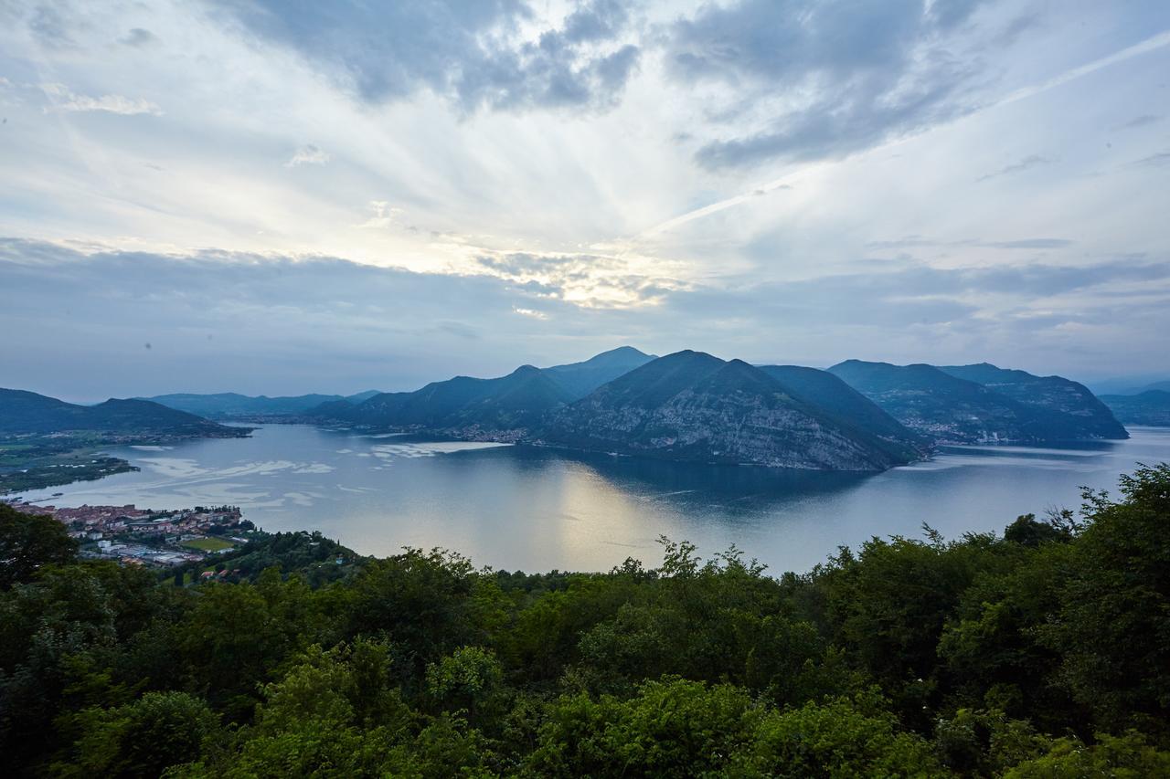 Relais I Due Roccoli Hotel Iseo Bagian luar foto